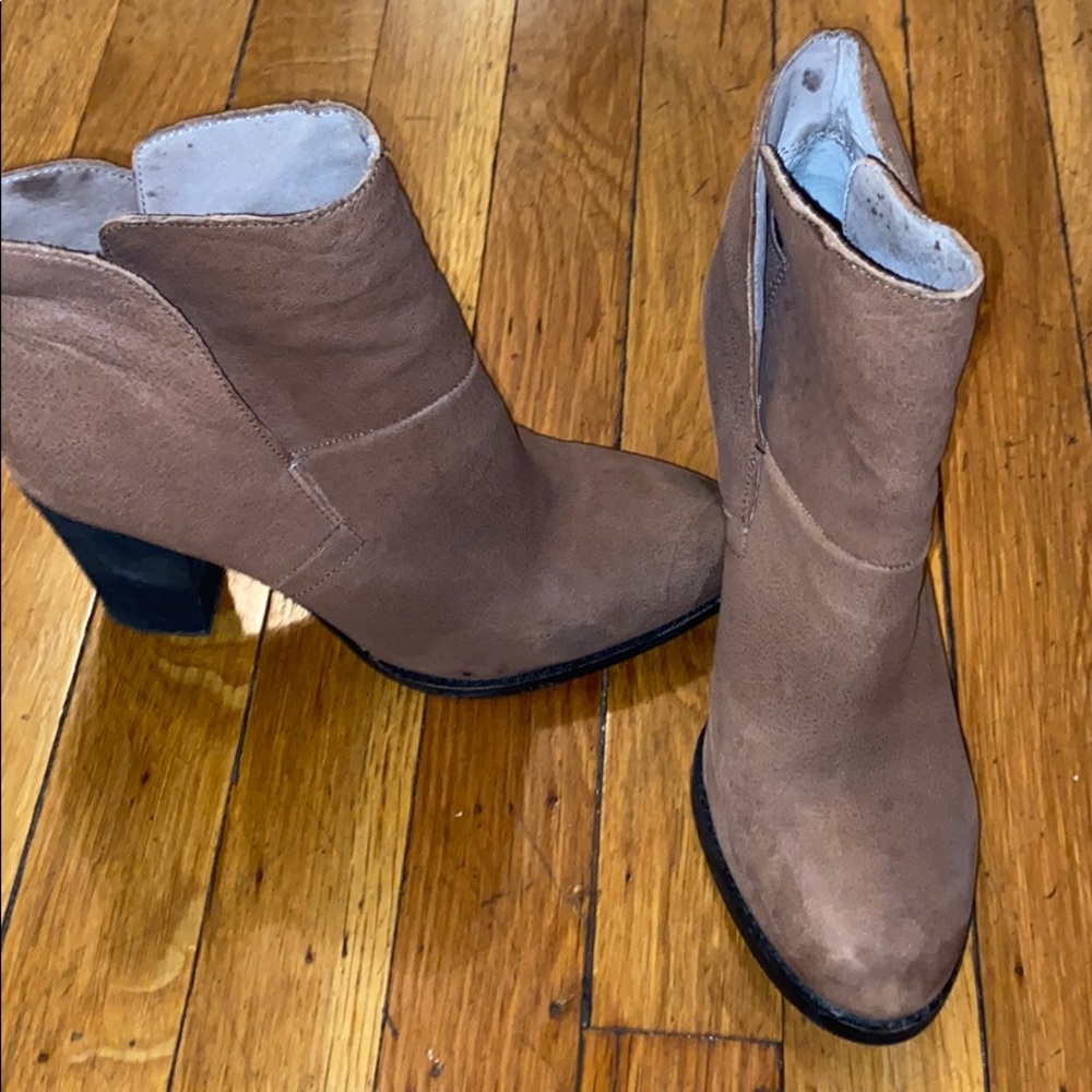 Vince Camuto booties